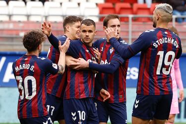 El equipo guipuzcoano es propiedad de 11.136 accionistas.
