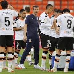 Celades se juega en Ipurúa empeorar un registro de Neville