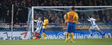 Gol 1-0 de Oyarzabal 