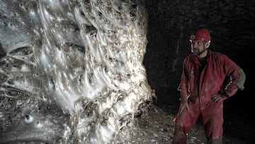Spanning over 1,040 square feet - nearly half the size of a tennis court, the subterranean web is home to about 111,000 spiders.