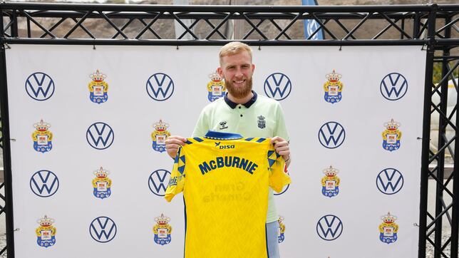 Oli McBurnie: “He estado en situaciones en las que el objetivo era mantener la categoría. Espero aportar mi experiencia”