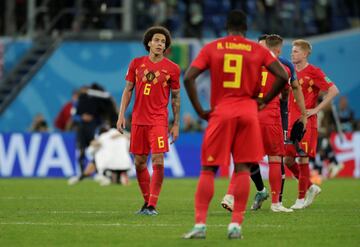 Los jugadores belgas desolados tras la eliminación.
