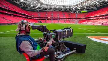 BILBAO, SPAIN - FEBRUARY 2: TV cameras in the Athletic Bilbao stadium during the La Liga Santander  match between Athletic de Bilbao v Getafe at the Estadio San Mames on February 2, 2020 in Bilbao Spain (Photo by David S. Bustamante/Soccrates/Getty Images)
