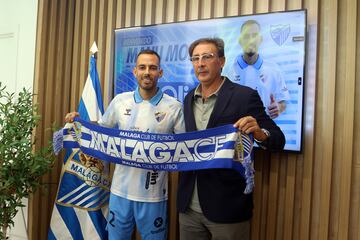 Loren Juarros y Manu Molina, en la presentación del futbolista.