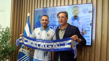 Loren Juarros y Manu Molina, en la presentación del futbolista.