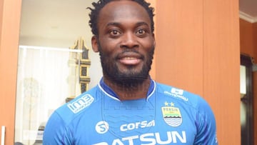 Essien, al Persib de Indonesia