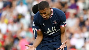 Paris Saint-Germain&#039;s French forward Kylian Mbappe reacts during the French L1 football match between Paris-Saint Germain (PSG) and Clermont 