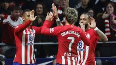 Lino, Memphis y Griezmann celebran los goles del Atlético.