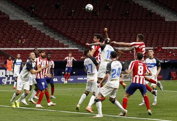 1-0. Saúl Ñíguez marcó el primer gol.