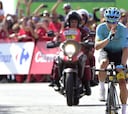 Superman López vuelve a volar y Contador paga su ambición