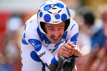 Jay Vine, maillot de la montaña.