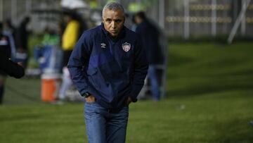 El colombiano Alexis Mendoza confirmó en diálogo con El Alargue que está en conversaciones con Alianza Lima de Perú. No dirige desde que salió de Junior.