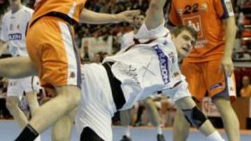 <b>IMPARABLE. </b>Julen Aguinagalde logra uno de sus nueve goles.