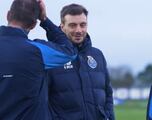 Con sonrisa de oreja a oreja, Martín Anselmi ya tuvo su primer entrenamiento con el Porto