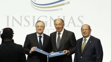 Florentino entregó las insignias de oro y brillantes a los socios más veteranos