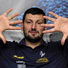 Arpad Sterbik reemplaza a Gonzalo Pérez en España