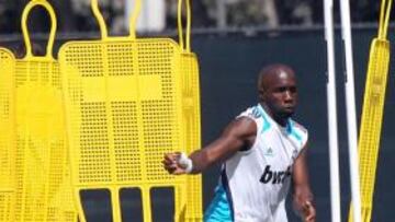 Xabi Alonso vuelve al trabajo pero Lass se retira de la sesión