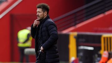 Simeone, durante el partido contra el Granada.