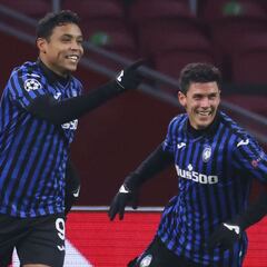Con gol de Muriel, Atalanta vence a Ajax y pasa a octavos