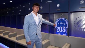 Roger Hinojo se queda en el Espanyol, ahora y hasta 2030