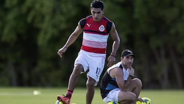 Para el lateral de los tapat&iacute;os, Jes&uacute;s &#039;Chapo&#039; S&aacute;nchez, Almeyda conf&iacute;a en el plantel luego de que no contratara ning&uacute;n refuerzo para el pr&oacute;ximo torneo.