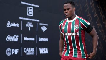 ORLANDO, FLORIDA - JULY 04: Jhon Arias #21 of Fluminense FC enters the pitch to prior to the FIFA Club World Cup 2025 quarter final match between Fluminense FC and Al Hilal at Camping World Stadium on July 04, 2025 in Orlando, Florida. Megan Briggs/Getty Images/AFP (Photo by Megan Briggs / GETTY IMAGES NORTH AMERICA / Getty Images via AFP)