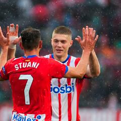 Dovbyk-Stuani, una delantera de Champions