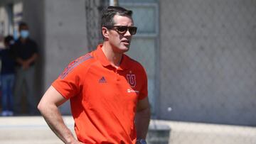 Michael Clark explica por qué sigue Aubert en la U: “Es tremendo profesional y una bella persona”