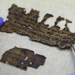 Hallan un pergamino bíblico de hace 2.000 años