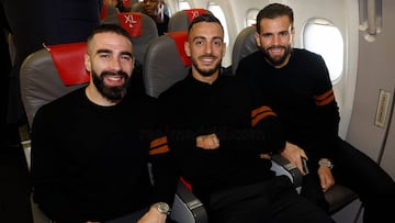 Carvajal, Joselu y Nacho, durante un viaje con el Madrid de esta temporada.