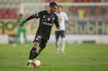 Con 23 años de edad, el extremo derecho uruguayo es otro joven extranjero que busca afianzarse en el futbol mexicano. En este Apertura 2018 ha disputado 300 minutos.
