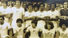 Deportivo Cali de 1977. Parados de izquierda a derecha: Fernando Castro, Roberto Rogel, Óscar Muñoz, Osvaldo Calero, Luis Montúfar y Carlos Leone. Abajo, en el mismo orden: Heberth Barona, Ángel María Torres, Ángel Antonio Landucci, Néstor Leonel Scotta y Diego Umaña.