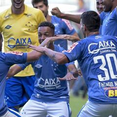 Cruzeiro, el rival de la U que mete miedo con Sobis y Neves