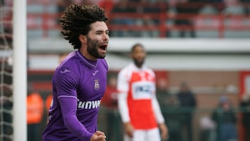 Chino Huerta brilla en su debut con Anderlecht