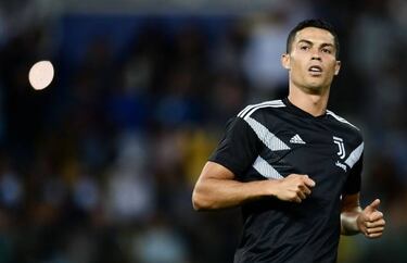 Parma v Juventus: Serie A live: goals, match report