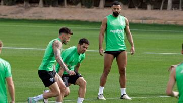 20/03/24  
ELCHE 
ENTRENAMIENTO 
JOSAN, PEDRO BIGAS