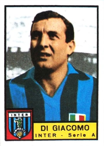 Goleador de la temporada 62/63 con 11 goles en 24 partidos de la Serie A