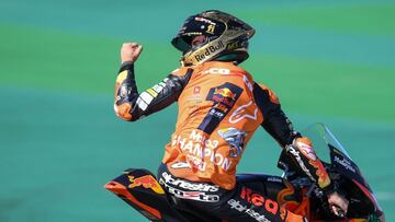 Honda Red Bull KTM Ajo's Spanish rider Pedro Acosta celebrates his Moto3 world champion title after the Moto3 race of the Portuguese Grand Prix at the Algarve International Circuit in Portimao, on November 7, 2021. (Photo by PATRICIA DE MELO MOREIRA / AFP)