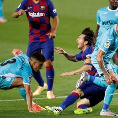 Para Iturralde, no debió señalarse sobre Messi el penalti del 2-0