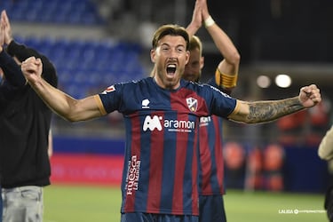 Rabia y necesidad se cruzan en el duelo entre Almería y Huesca