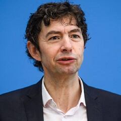 Un virólogo alemán alerta: "La pandemia no ha hecho más que empezar"