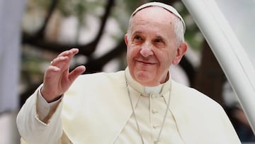 El papa Francisco autoriza a homosexuales y transexuales a ser padrinos en bodas y bautismos