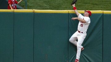 El patrullero jugó por 17 años para seis novenas, principalmente para los Angels y los Cardinals, y resultó campeón de la Serie Mundial de 2006.