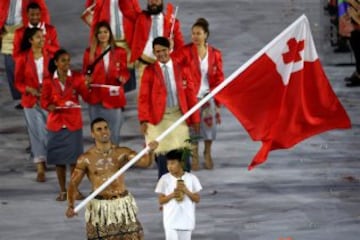 Pita Taufatofua, el abanderado de Tonga que fue sensación en la apertura de Río 2016