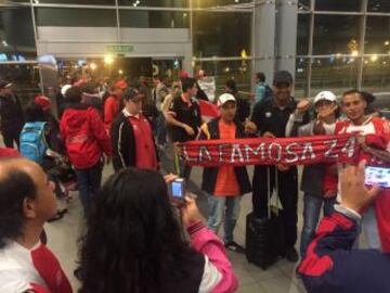 Santa Fe viajó con 24 jugadores a Porto Alegre para enfrentar a Inter.