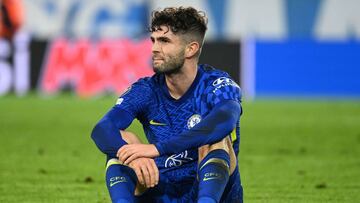 Chelsea&#039;s US midfielder Christian Pulisic reacts after failing to score during the UEFA Champions League group H football match Malmo FF v Chelsea FC in Malmo, Sweden on November 2, 2021. (Photo by Jonathan NACKSTRAND / AFP)