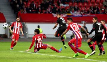 1-2. Karim Bellarabi marcó el primer gol del conjunto germano.