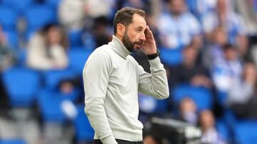 SAN SEBASTIAN, SPAIN - MARCH 19: Pablo Machin, Head Coach of Elche CF, reacts during the LaLiga Santander match between Real Sociedad and Elche CF at Reale Arena on March 19, 2023 in San Sebastian, Spain. (Photo by Juan Manuel Serrano Arce/Getty Images)