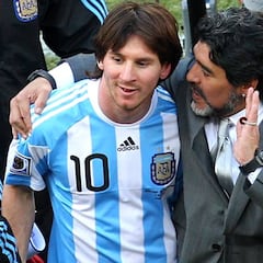 Maradona lucha por Messi: "Está solo; le llamaré para que siga"