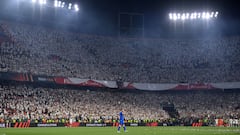 La respuesta del Sevilla al ofensivo "estadio Mickey Mouse" que ya es un fenómeno viral